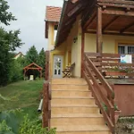 Katica Ház Nyaraló Zánka