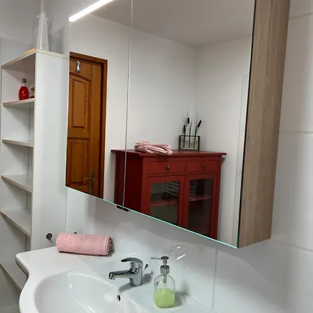 بيت للعطل Katica Haz