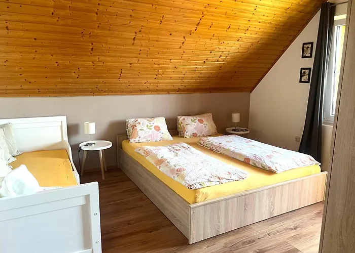 Semesterbostad Katica Haz *